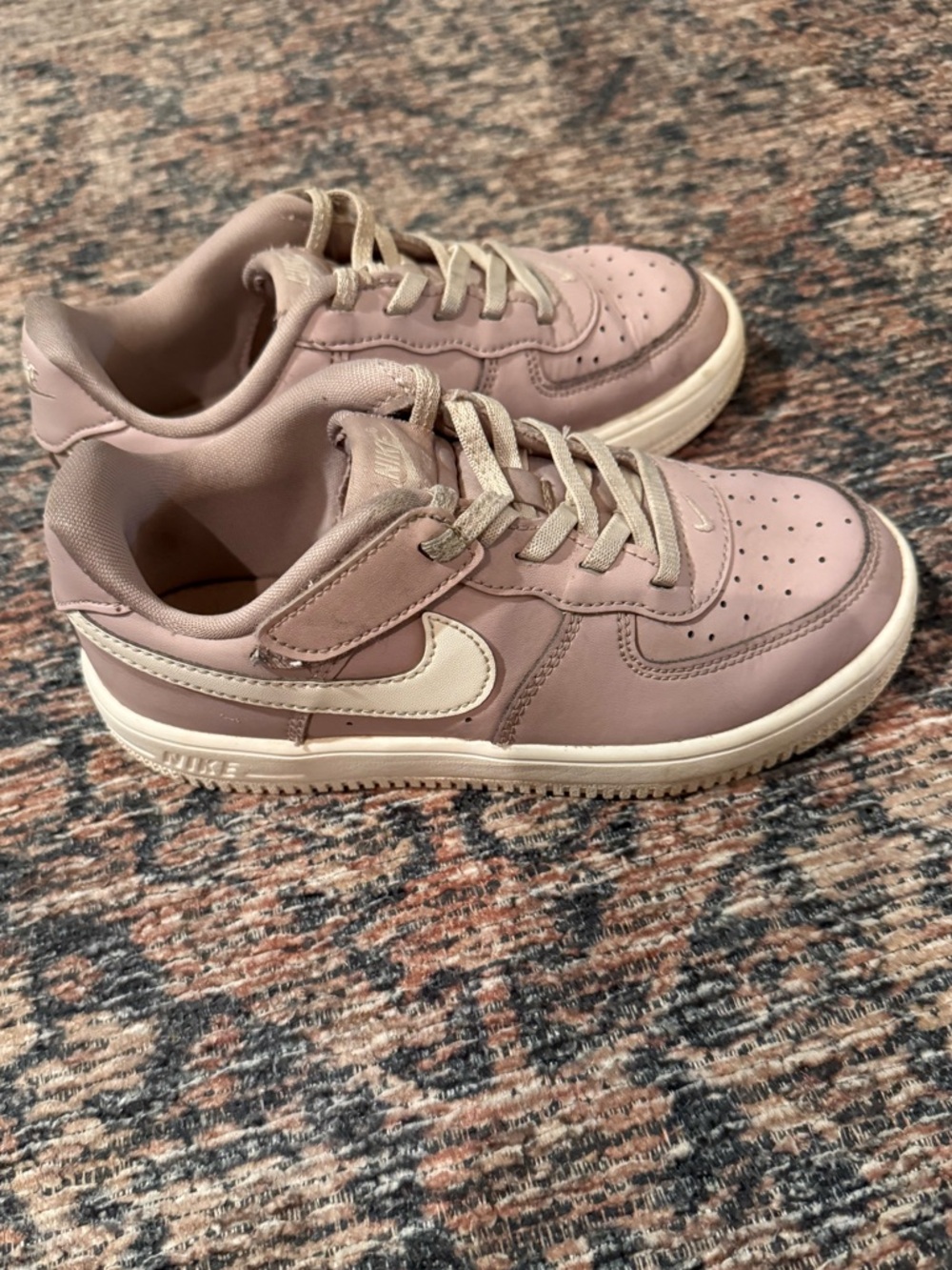 Nike Force 1 Low-Top Sneakers in Lavendar and White